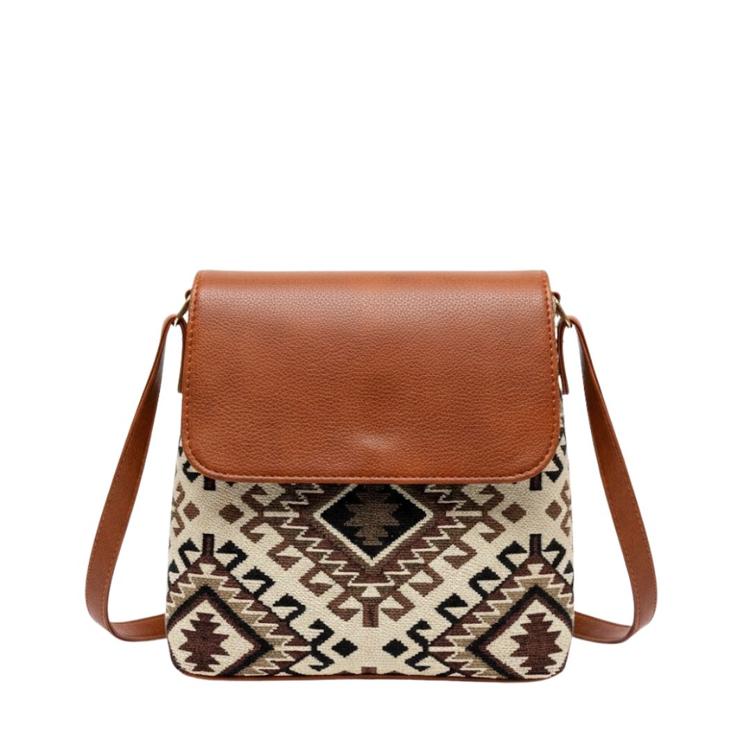 Stylish Leather Flap Sling Bag for Everyday Use 147